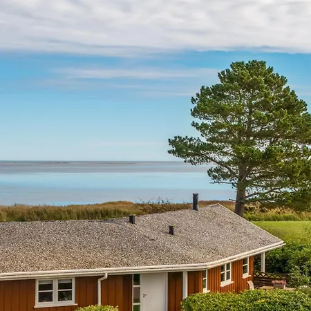 Holiday home Heilo - From The Sea By Interhome